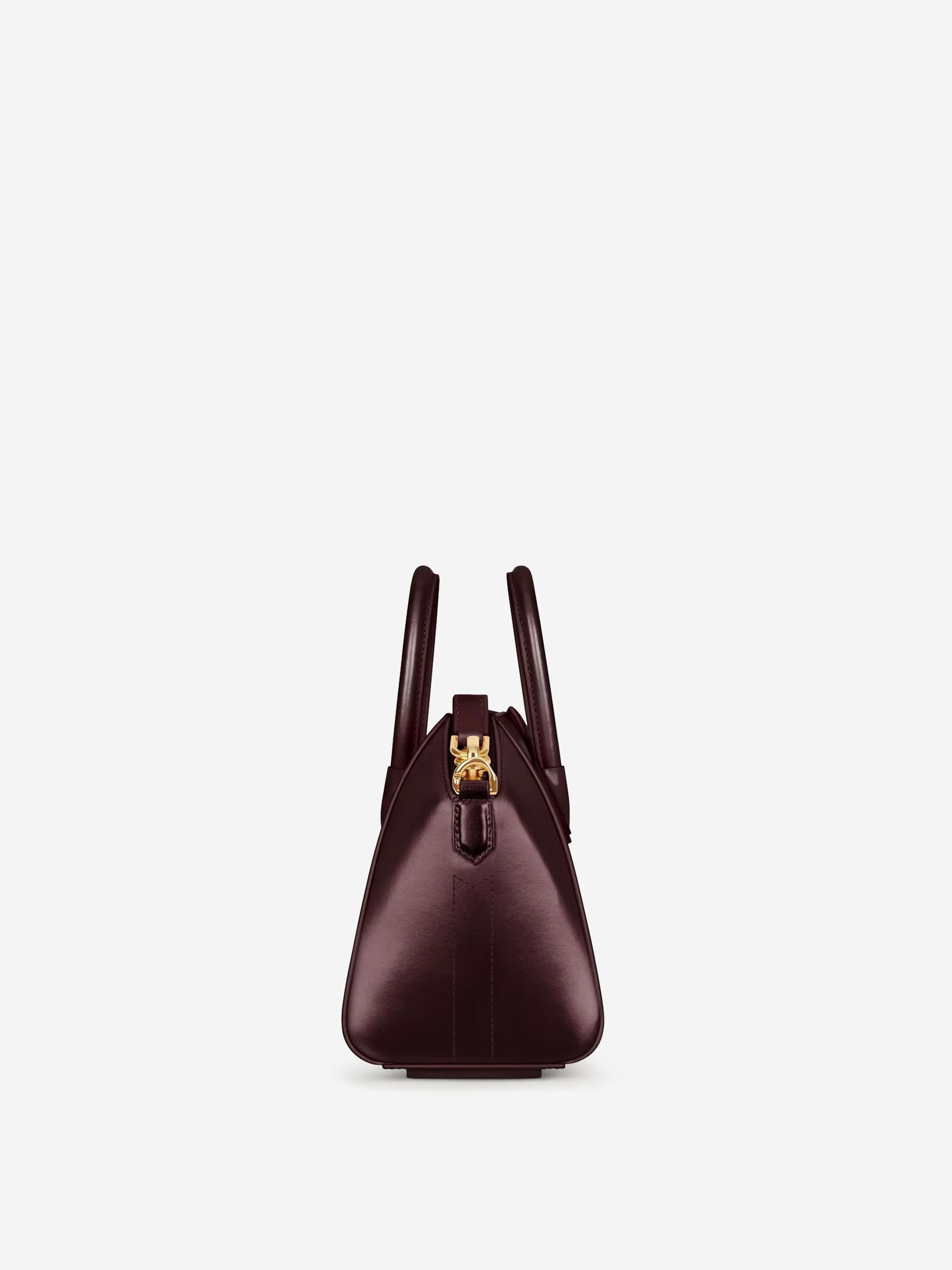 Givenchy Mujer Barcelona Bolso Antigona Mini color Burdeos sku 810-008329 01 - Foto 2