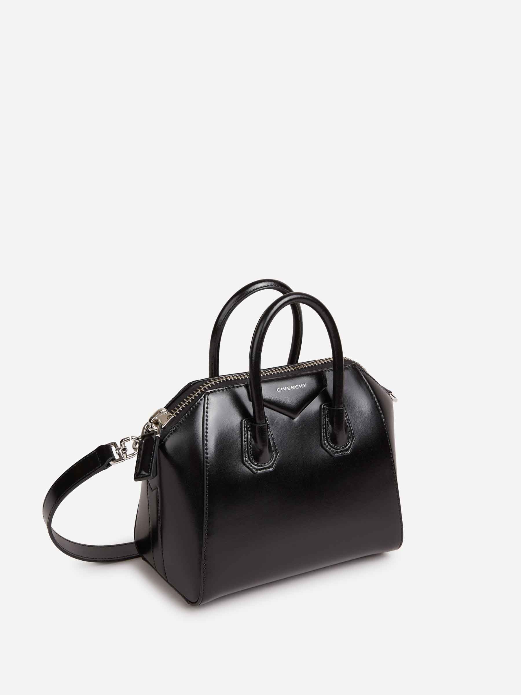 Givenchy Mujer Barcelona Bolso Antigona Mini color Negro sku 810-008330 01 - Foto 2