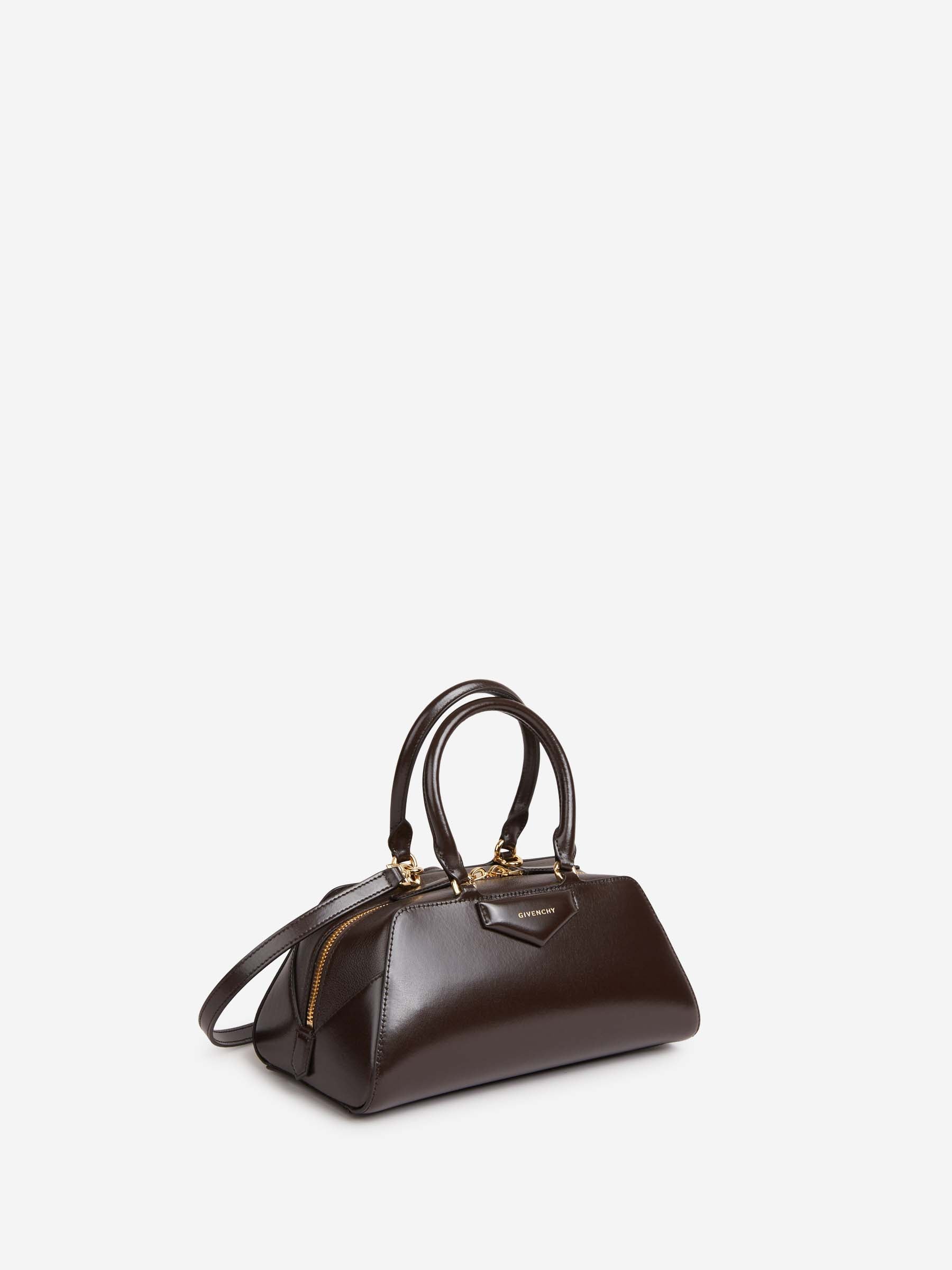 Givenchy Mujer Barcelona Bolso Antigona Cube East-West color Marrón Oscuro sku 810-008332 01 - Foto 2