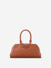 Givenchy Mujer Barcelona Bolso Antigona Cube East-West color Camel sku 810-008396 01 - Foto 1