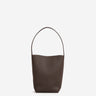 The Row Mujer Barcelona Bolso Park Medium color Marrón Oscuro sku 810-008426 01 - Foto 1