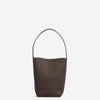 The Row Mujer Barcelona Bolso Park Medium color Marrón Oscuro sku 810-008426 01 - Foto 1