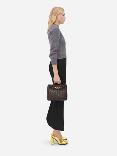 Bottega Veneta Mujer Barcelona Bolso Andiamo color Marrón Oscuro sku 810-008465 01 - Foto 2