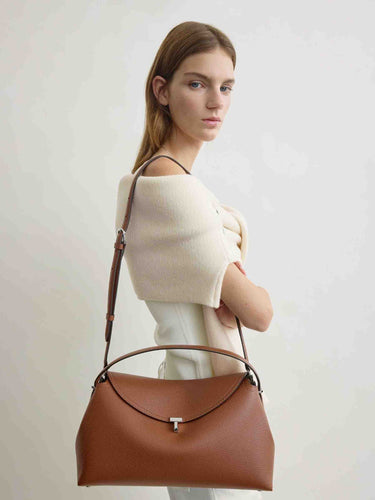 TOTEME Mujer Barcelona Bolso T-Lock color Marrón sku 810-008575 01 - Foto 3