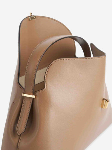 TOTEME Mujer Barcelona Bolso Asa T-Lock color Camel sku 810-008577 01 - Foto 5