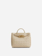 Bottega Veneta Mujer Barcelona Bolso Small Andiamo color Beige sku 810-008582 02 - Foto 1