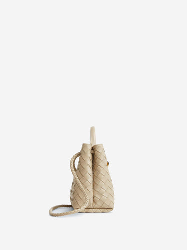 Bottega Veneta Mujer Barcelona Bolso Small Andiamo color Beige sku 810-008582 02 - Foto 4