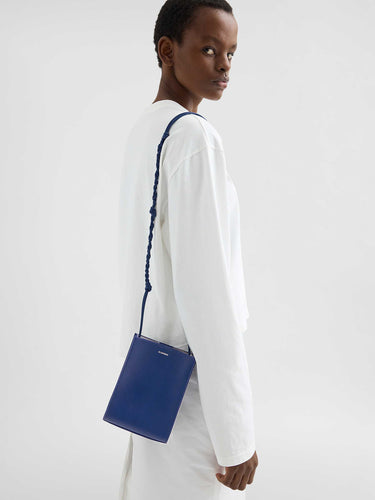 Jil Sander Mujer Barcelona Bolso Tangle Mini color Azul Marino sku 810-008596 01 - Foto 2