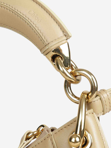Chloé Mujer Barcelona Bolso Hobo Summer Banana color Beige sku 810-008618 02 - Foto 3
