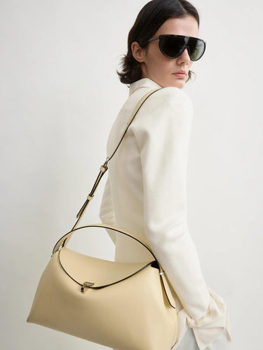TOTEME Mujer Barcelona Bolso Asa T-Lock color Amarillo Claro sku 810-008639 03 - Foto 2