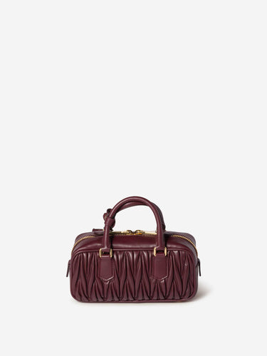 Miu Miu Mujer Barcelona Bolso Arcadie Matelassé color Burdeos sku 810-008645 00 - Foto 3
