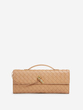 Bottega Veneta Mujer Barcelona Bolso Andiamo Clutch color Beige sku 811-000002 01 - Foto 1