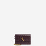 Bottega Veneta Mujer Barcelona Bolso Andiamo Pouch color Burdeos sku 811-000032 01 - Foto 1