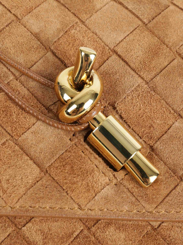 Bottega Veneta Mujer Barcelona Bolso Pouch Andiamo color Caramelo sku 811-000033 01 - Foto 3