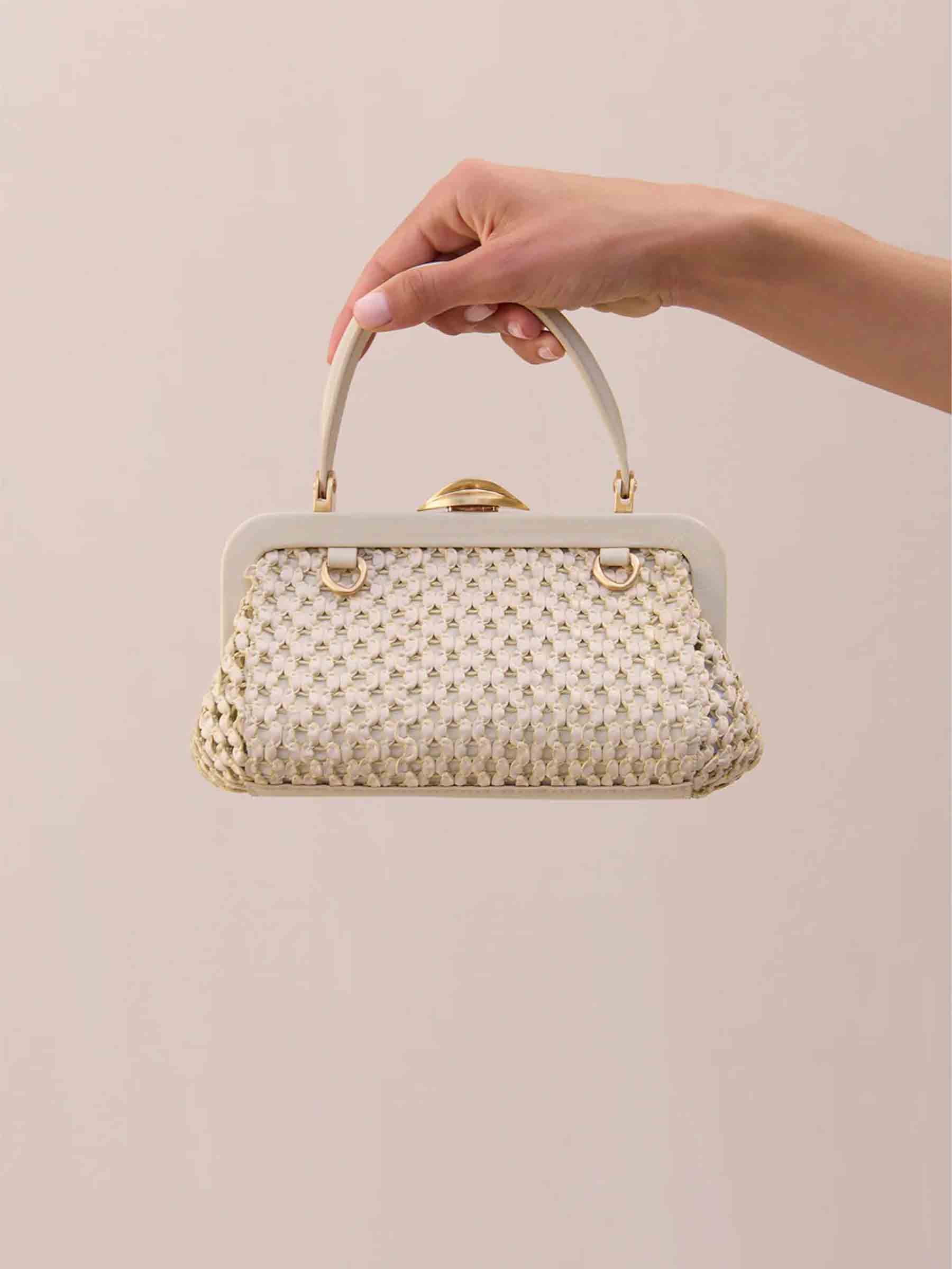 Cult Gaia Mujer Barcelona Bolso Rafia Mano Zuma color Rafia sku 811-000088 01 - Foto 2