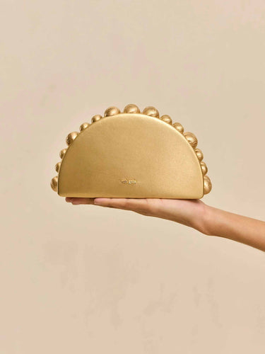 Cult Gaia Hombre Barcelona Clutch Gili color Dorado sku 811-000147 01 - Foto 2