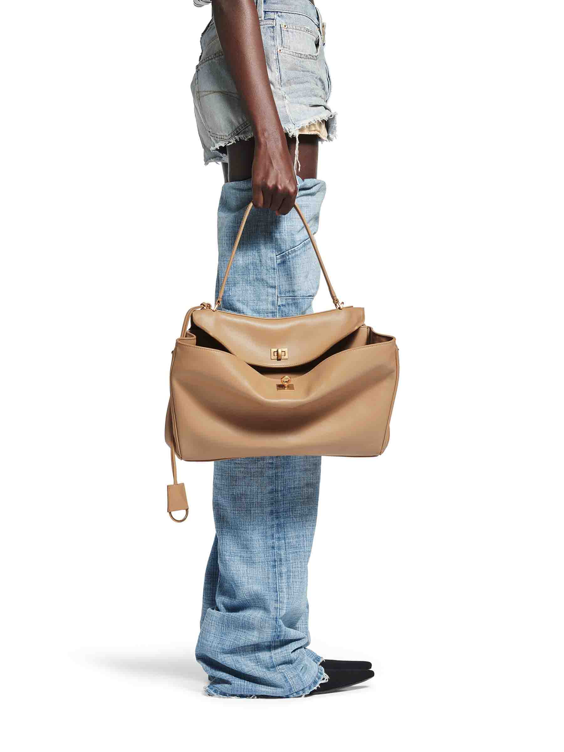 Balenciaga Mujer Barcelona Bolso De Mano Rodeo Mediano color Crema sku 812-000006 02 - Foto 2