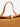 Jacquemus Mujer Barcelona Bolso Le Valérie color Camel sku 812-000047 01 - Foto 5