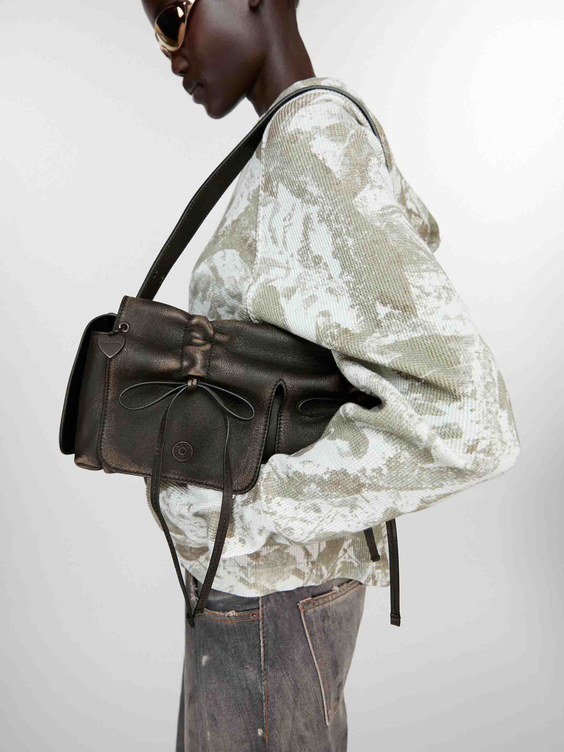 Acne Studios Mujer Barcelona Bolso Multipocket color Marrón Oscuro sku 814-000013 01 - Foto 2