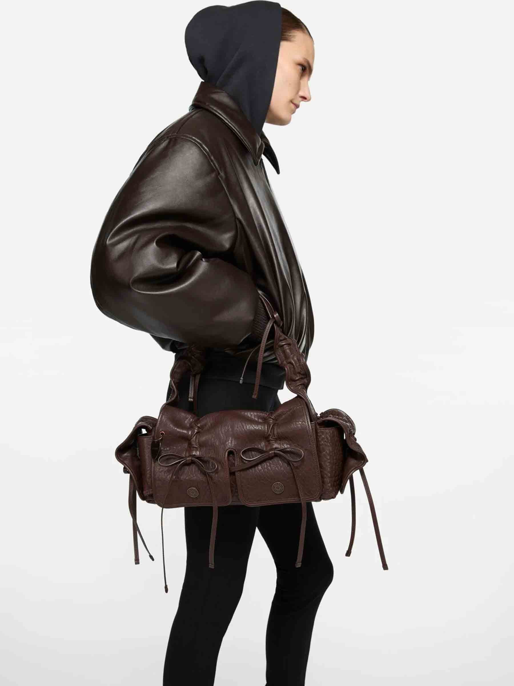 Acne Studios Mujer Barcelona Bolso Hombro Multipocket color Marrón Oscuro sku 814-000014 01 - Foto 2