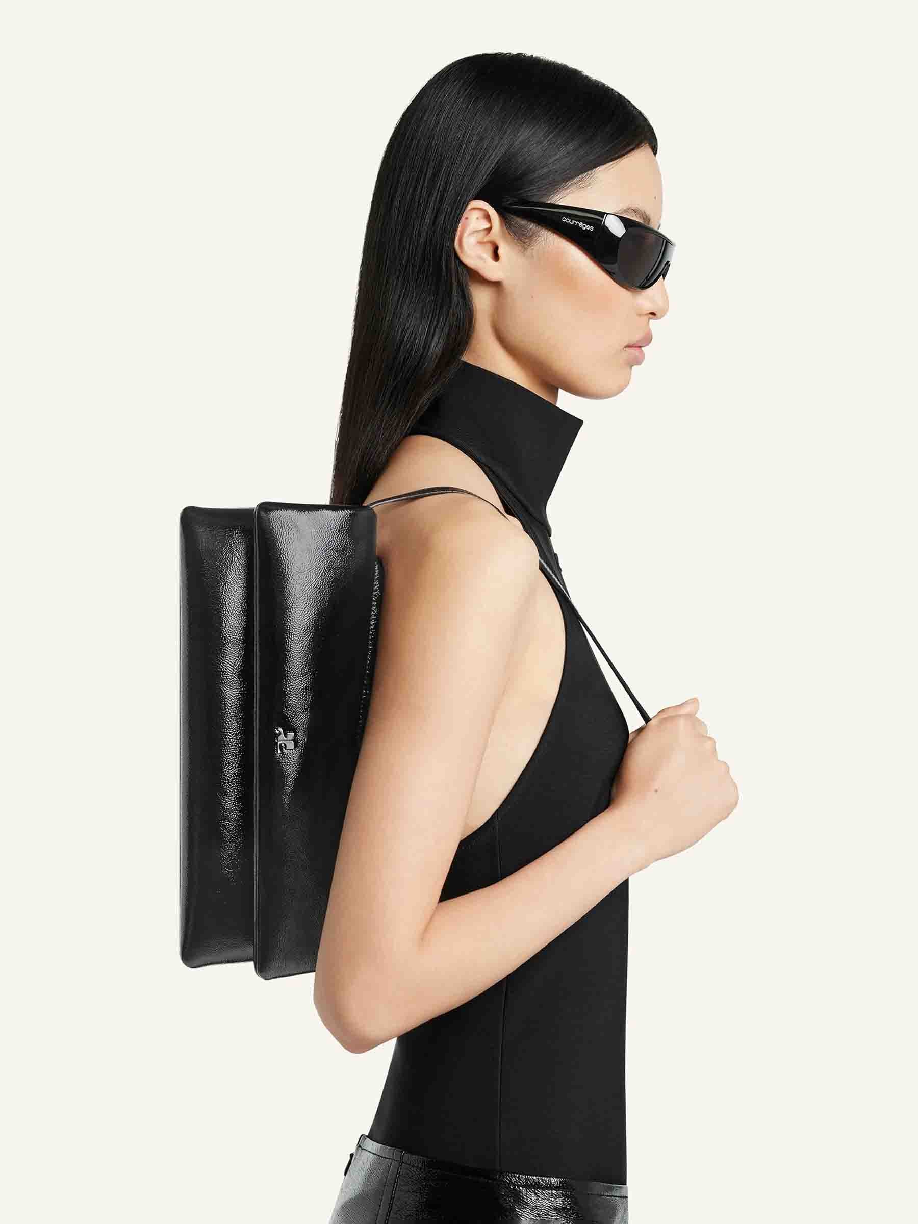 Courrèges Mujer Barcelona Bolso Clutch Charol color Negro sku 814-000054 01 - Foto 2