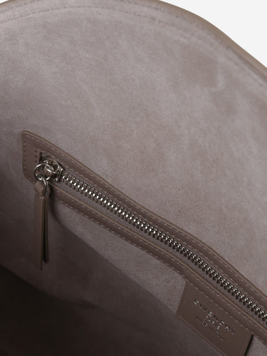 Givenchy Mujer Barcelona Bolso Voyou Medium color Taupe sku 814-000070 01 - Foto 4