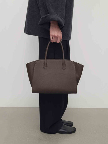 The Row Mujer Barcelona Bolso Marlo Piel color Marrón Oscuro sku 814-000084 01 - Foto 5