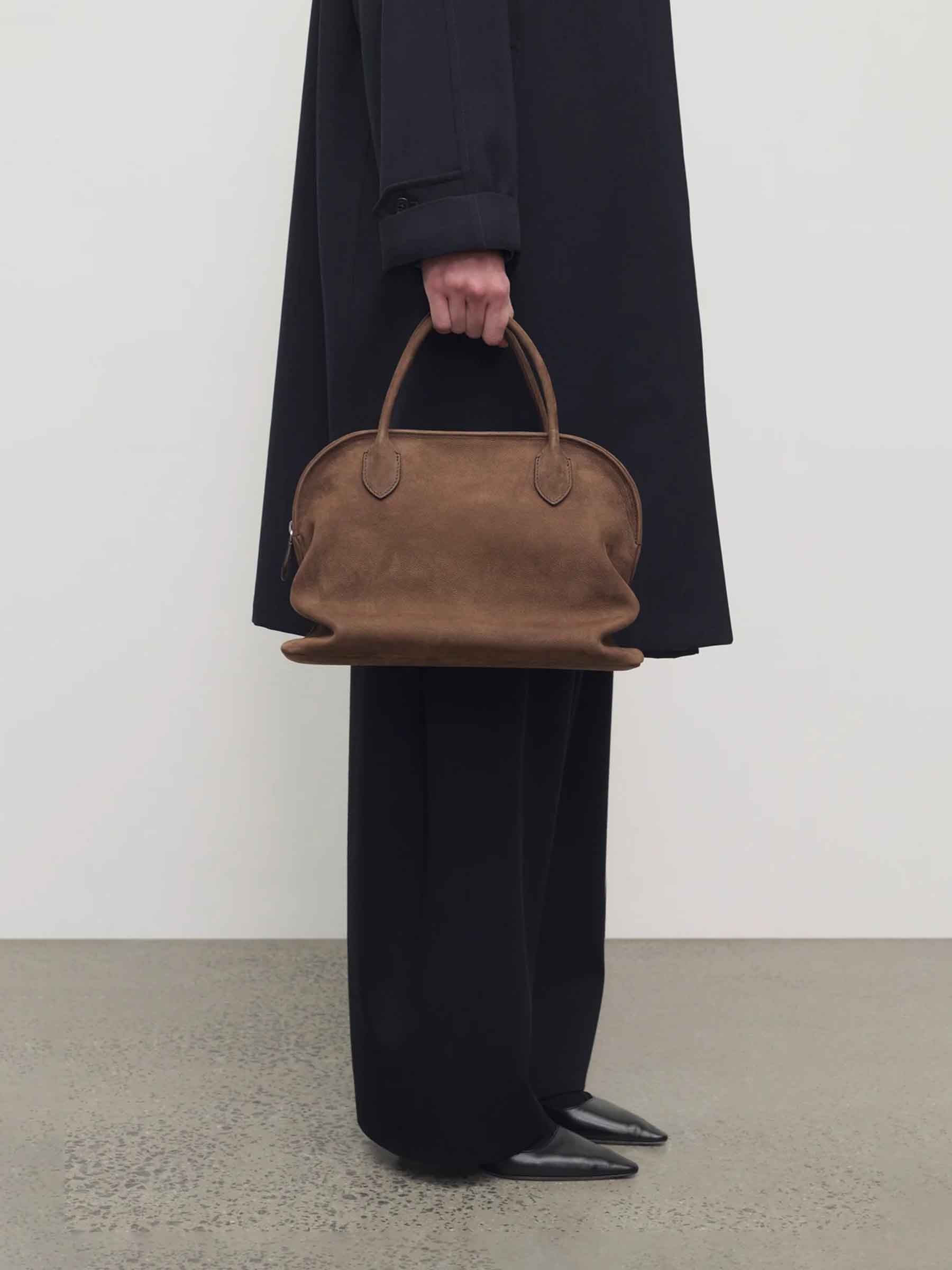 The Row Mujer Barcelona Bolso Agnes 12 color Marrón sku 814-000085 01 - Foto 2