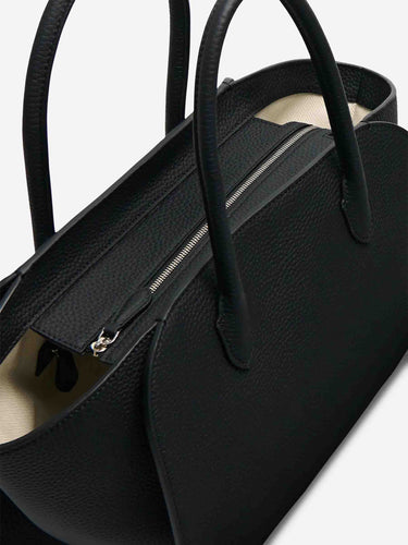 The Row Mujer Barcelona Bolso Piel Marlo 12 color Negro sku 814-000199 01 - Foto 4