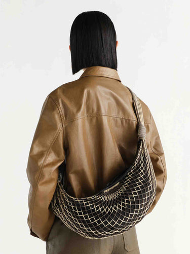 Lemaire Mujer Barcelona Bolso Croissant Filt color Marrón sku 814-000232 02 - Foto 2