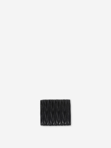 Miu Miu Mujer Barcelona Cartera Matelassé Pequeña color Negro sku 820-000737 01 - Foto 2
