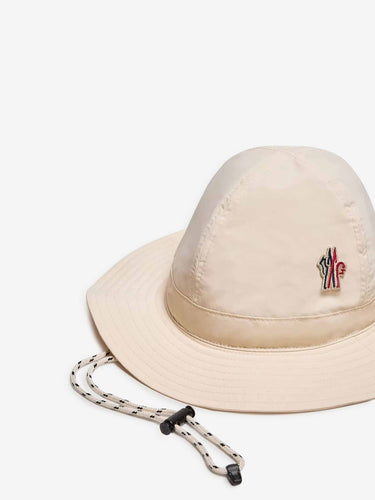 Moncler Grenoble Mujer Barcelona Gorro Pescador color Crema sku 845-000022 01 - Foto 3