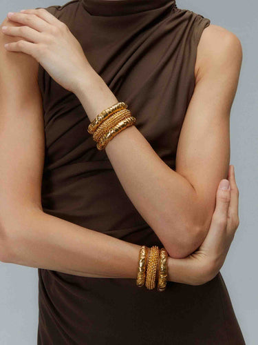 Paola Sighinolfi Mujer Barcelona Brazalete Cassandra color Dorado sku 850-001955 01 - Foto 3