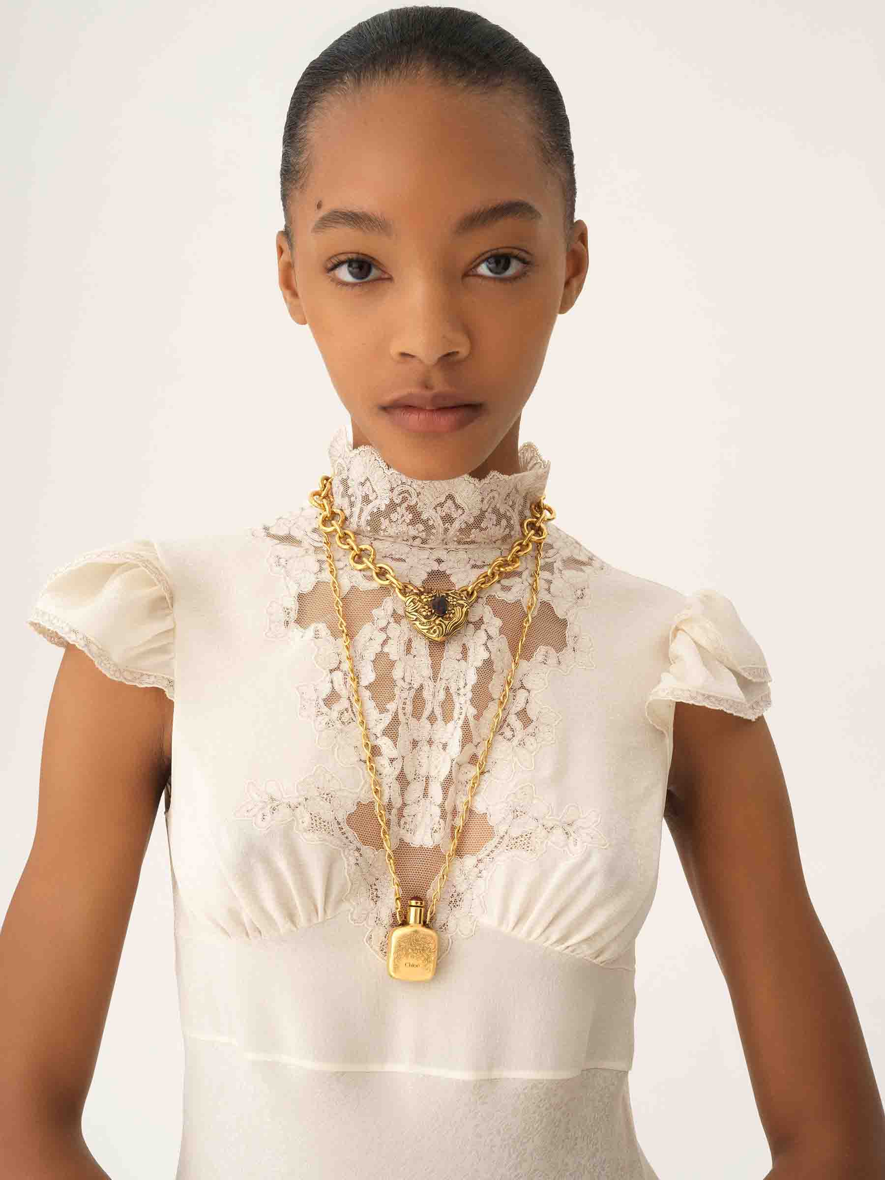 Chloé Mujer Barcelona Collar Elixir color Dorado sku 850-001991 01 - Foto 2