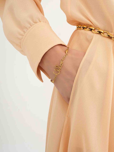 Chloé Mujer Barcelona Pulsea Iconic Logo color Dorado sku 850-002079 01 - Foto 2