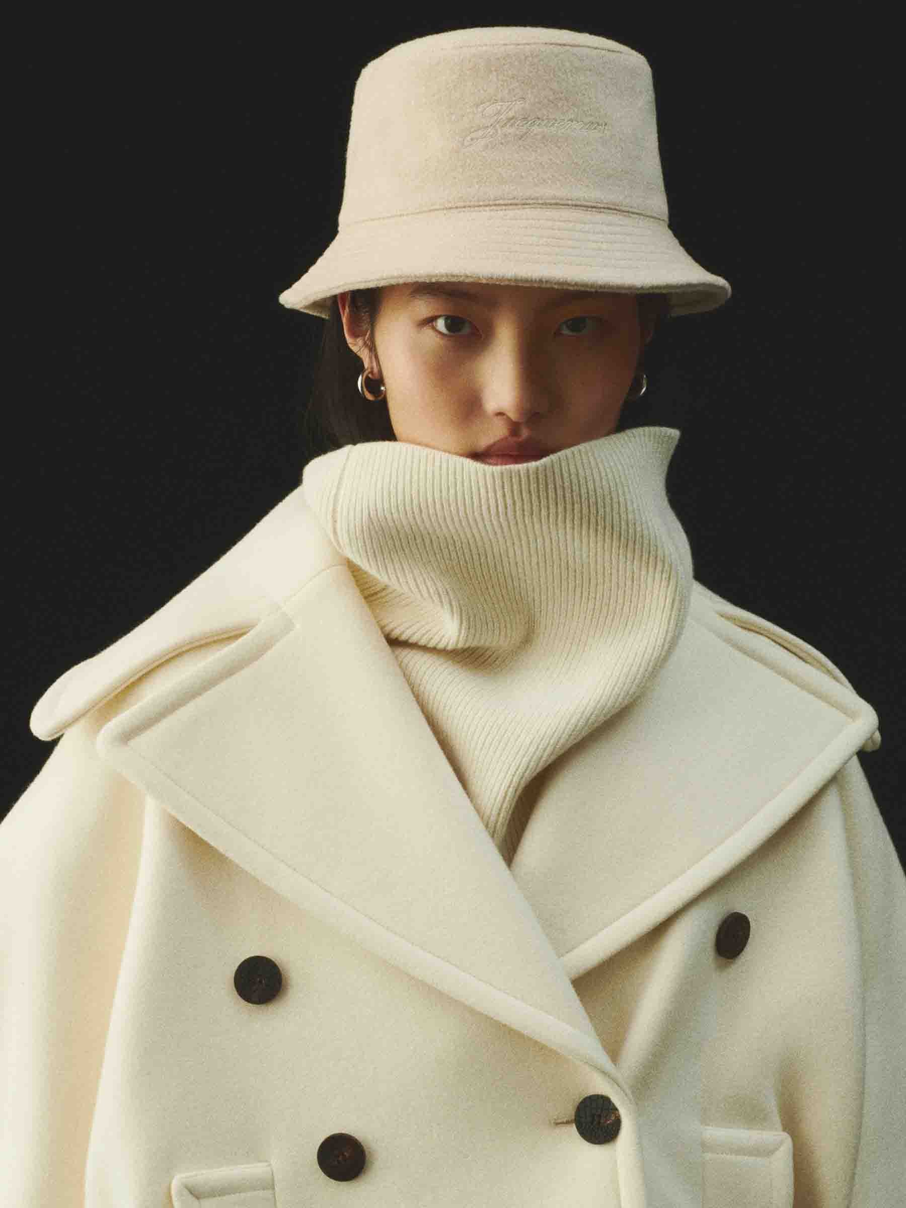 Jacquemus Mujer Barcelona Sombrero Pescador Lana color Beige sku 899-001985 01 - Foto 2