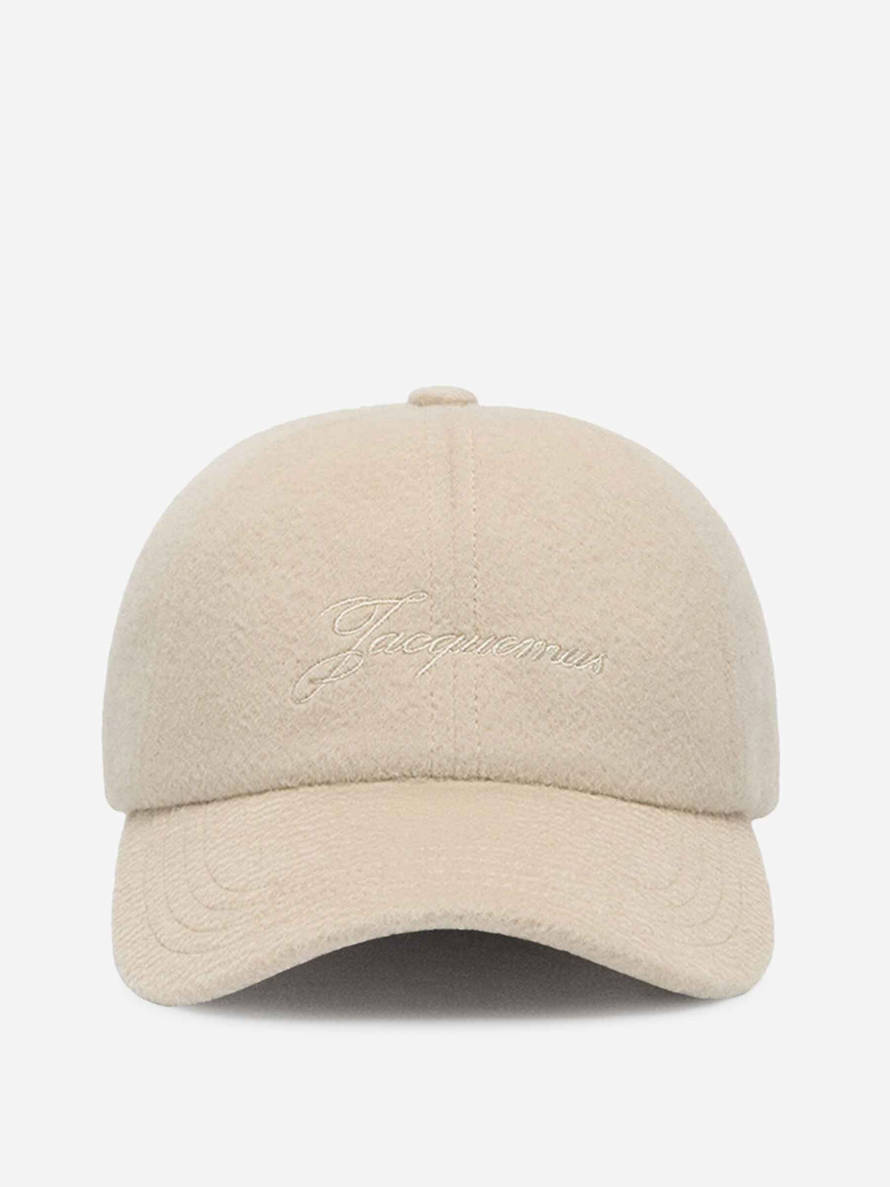 Jacquemus Mujer Barcelona Gorra Béisbol Cachemiro color Beige sku 899-001986 01 - Foto 1