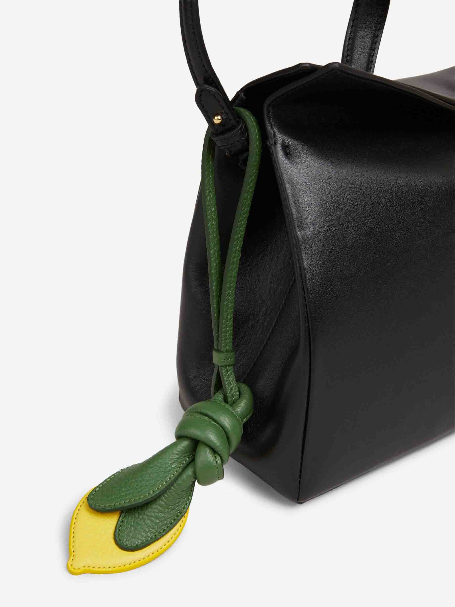 Jacquemus Mujer Barcelona Charm Le Citron color Amarillo sku 899-002012 01 - Foto 2