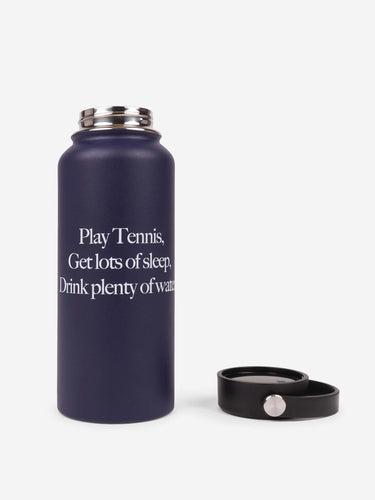 Sporty & Rich Mujer Barcelona Botella Play Tennis color Azul Marino sku 899-002034 00 - Foto 3