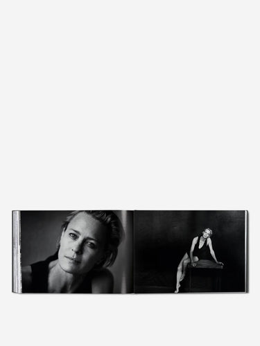 Taschen Mujer Barcelona Libro Shadows on the wall color Blanco sku 930-000086 01 - Foto 3
