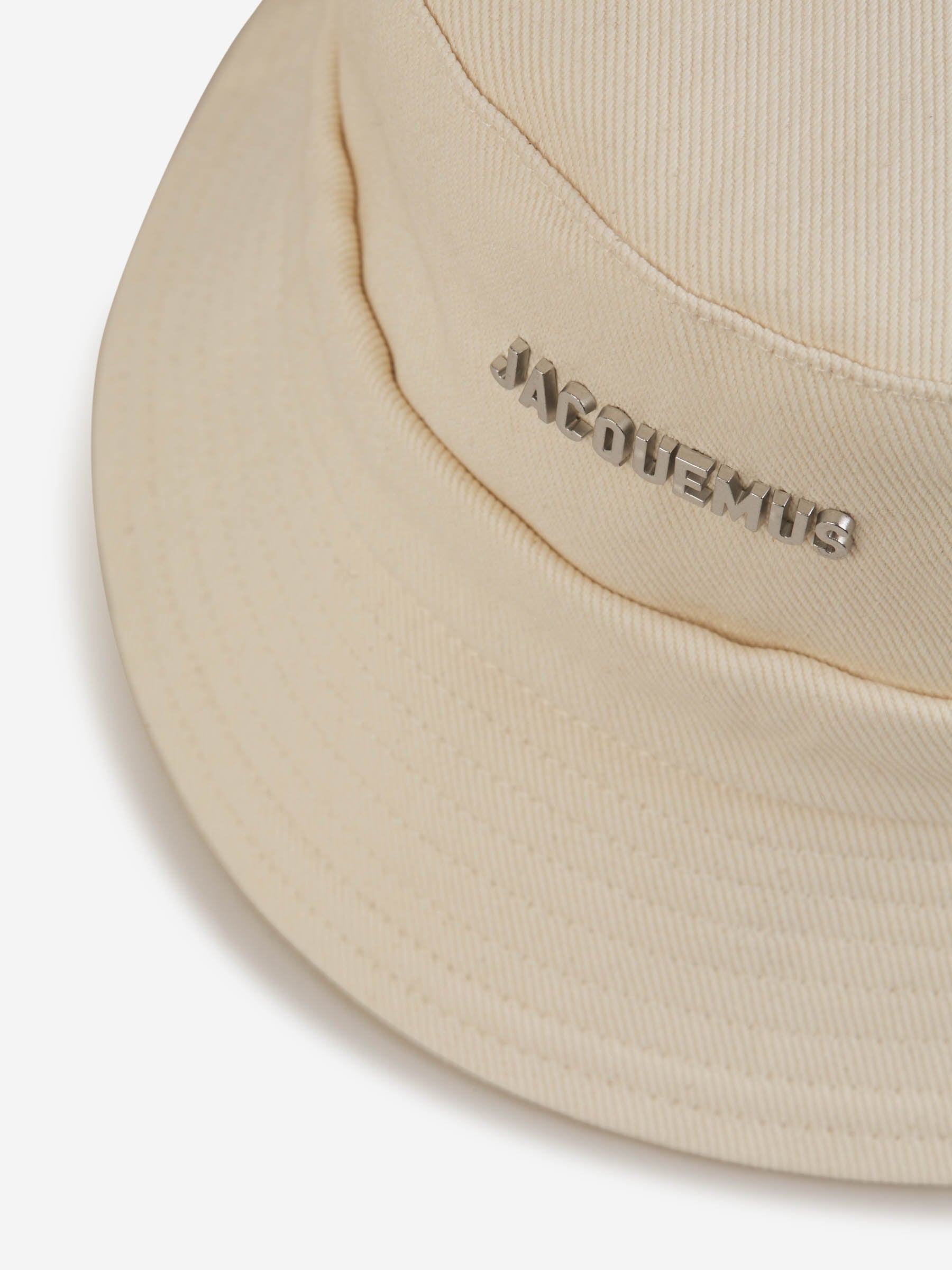 Jacquemus – Jacquemus Denim Bucket Hat in Barcelona or Shop Online