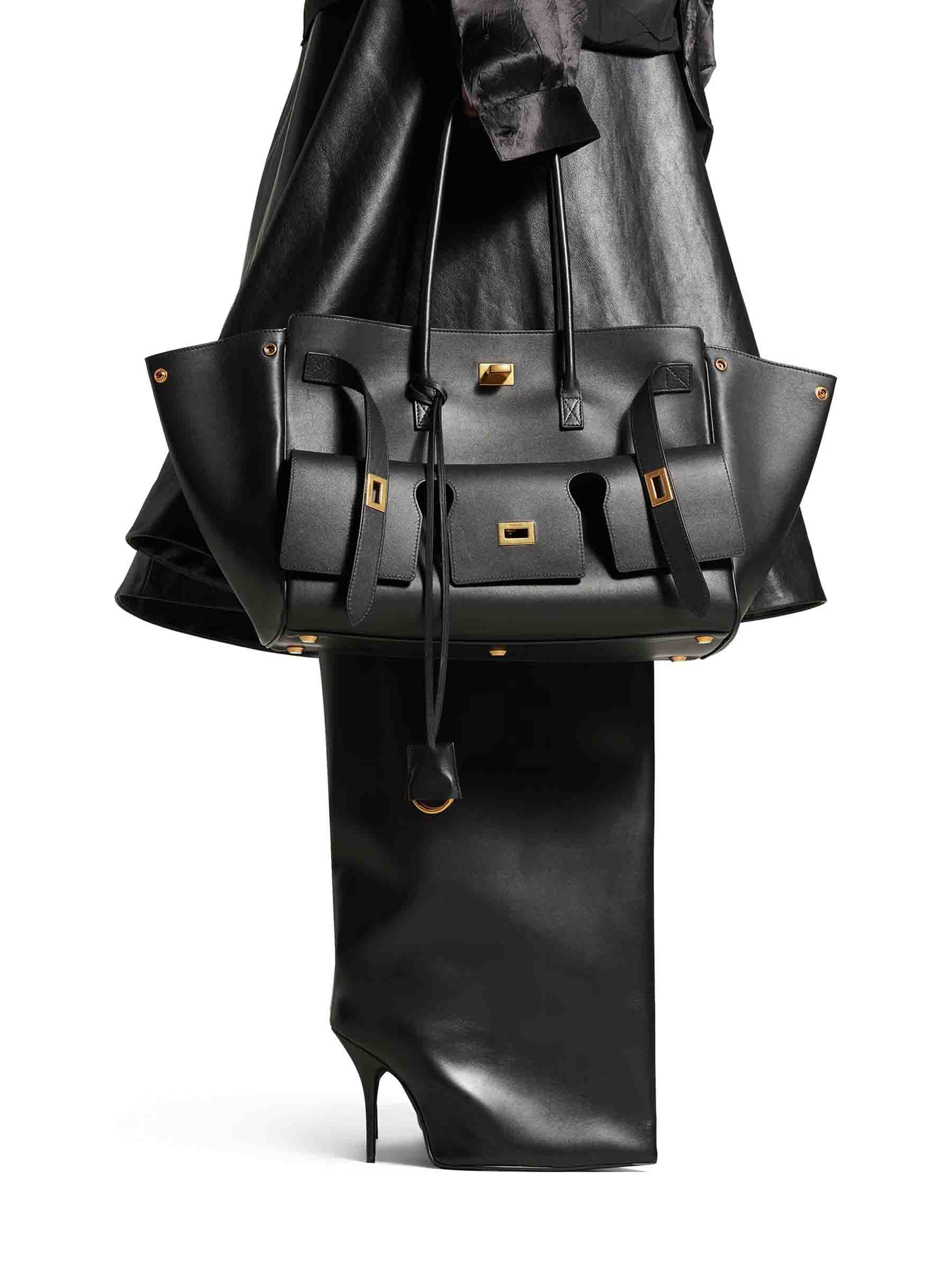 Balenciaga – Bel Air M Shoulder Bag Mujer 810-007849 01