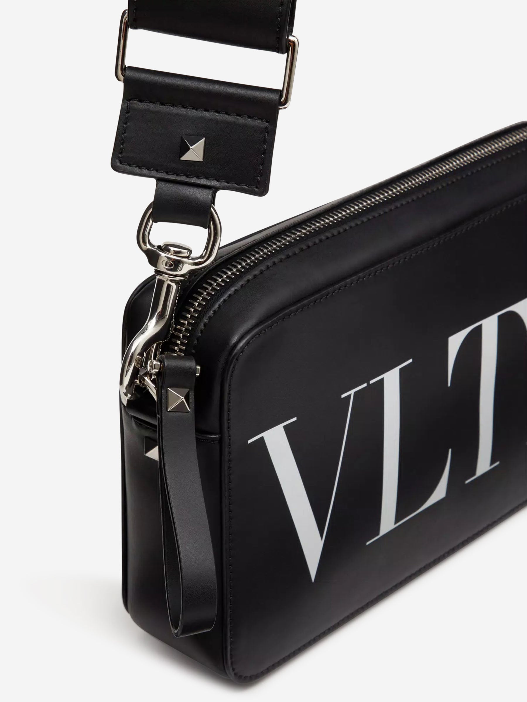 Valentino Garavani – VLTN Leather Crossbody Bag Hombre 692-001857 00