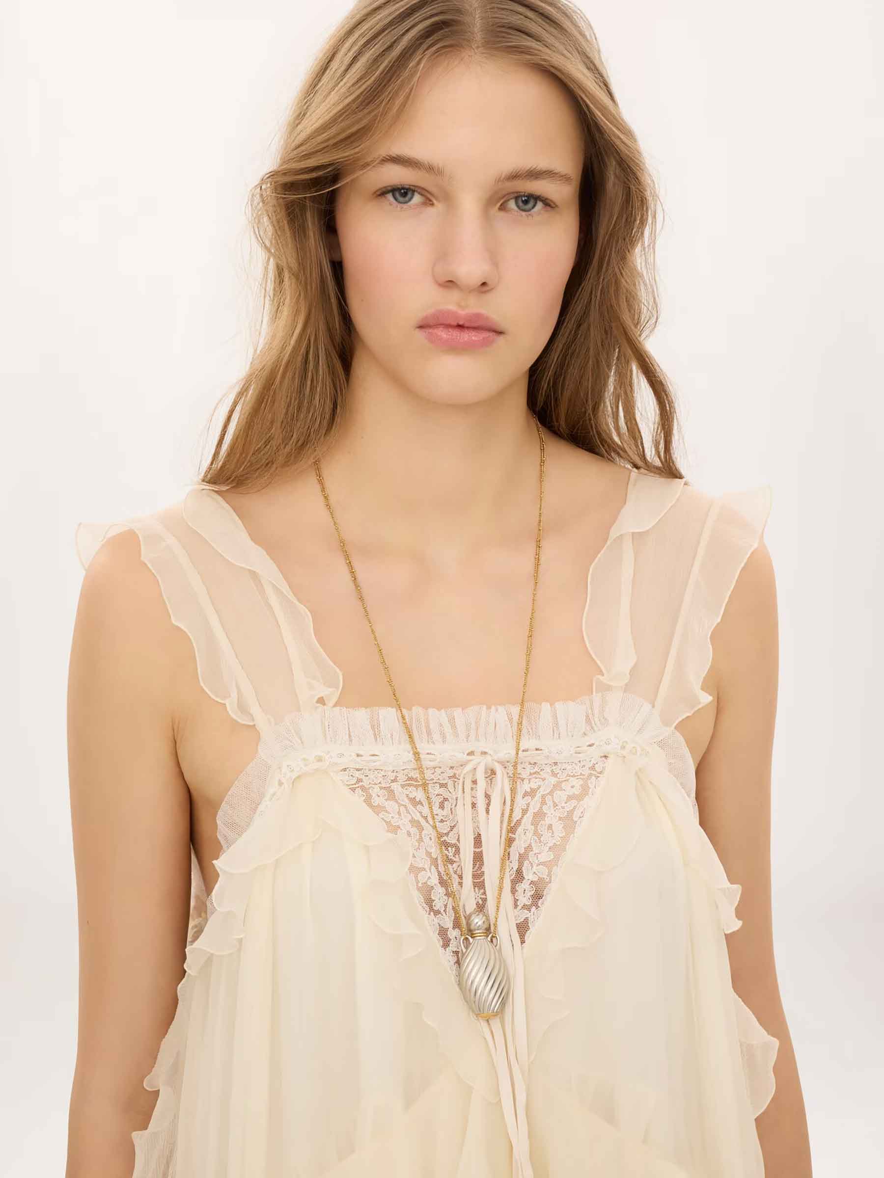 Collier long en forme de bouteille