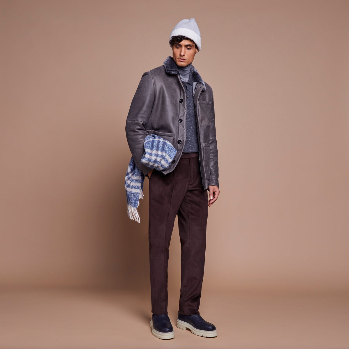 Look 10