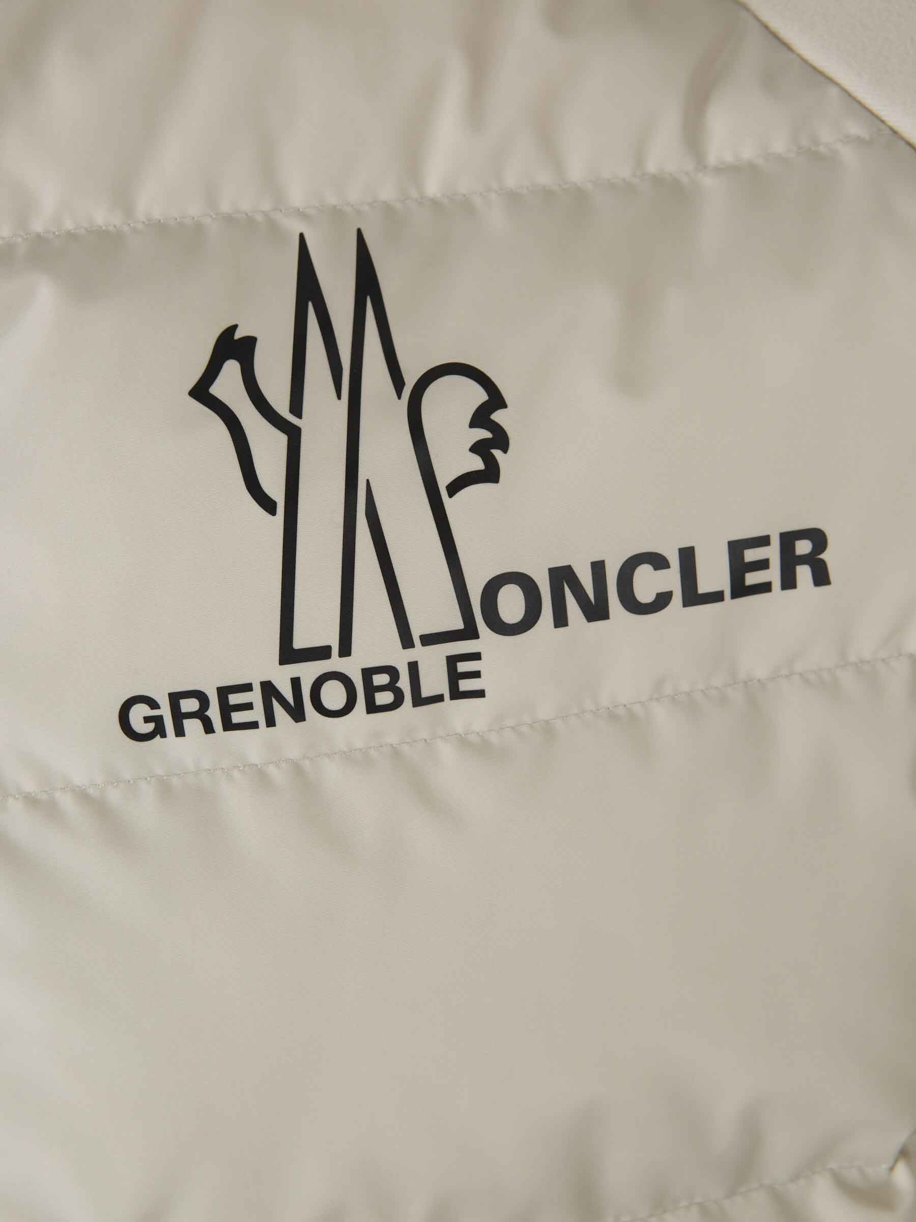 Moncler Grenoble – Technical Logo Cardigan Hombre 543-000969 01 - Main Image