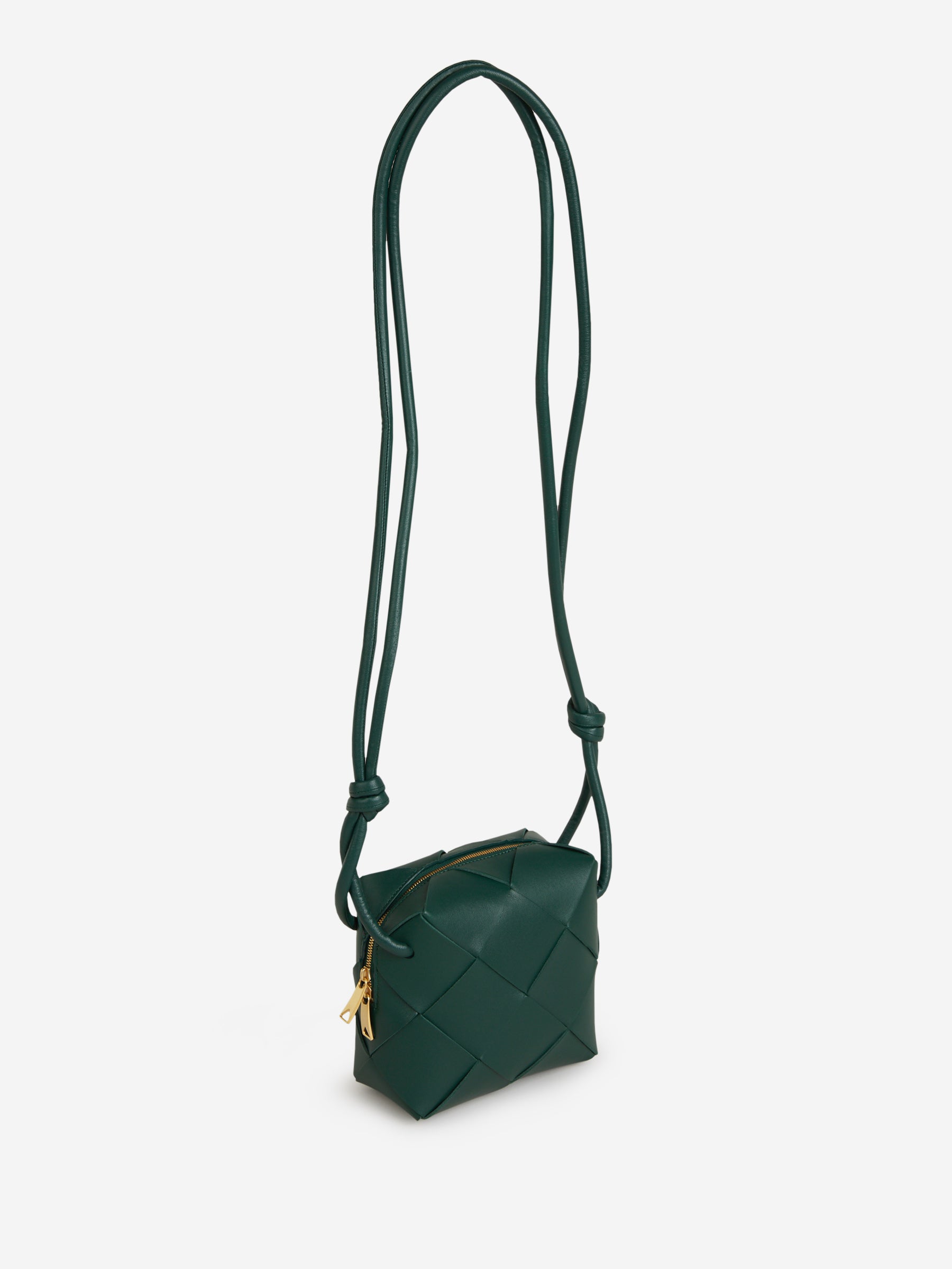 Bottega Veneta Bandolera Cassette Mini color Verde Oscuro sku 810-007387 01 - Foto 2