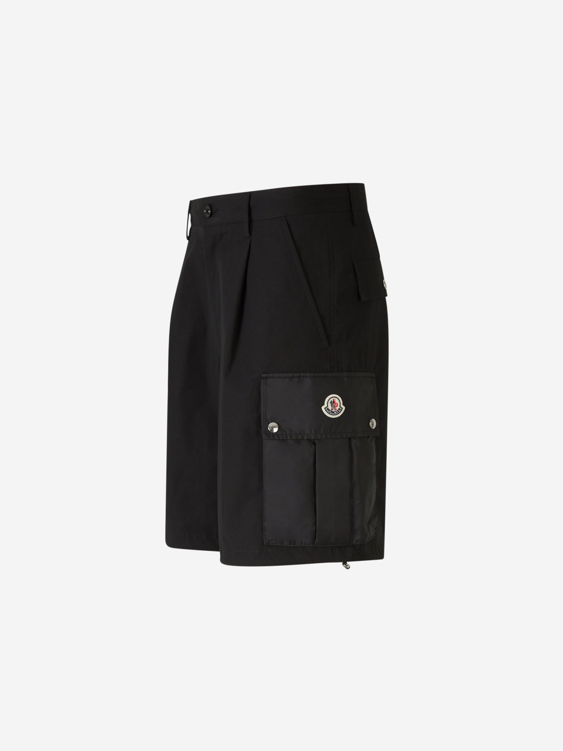 Moncler – Technical Cargo Bermuda Shorts Hombre 523-000883 01